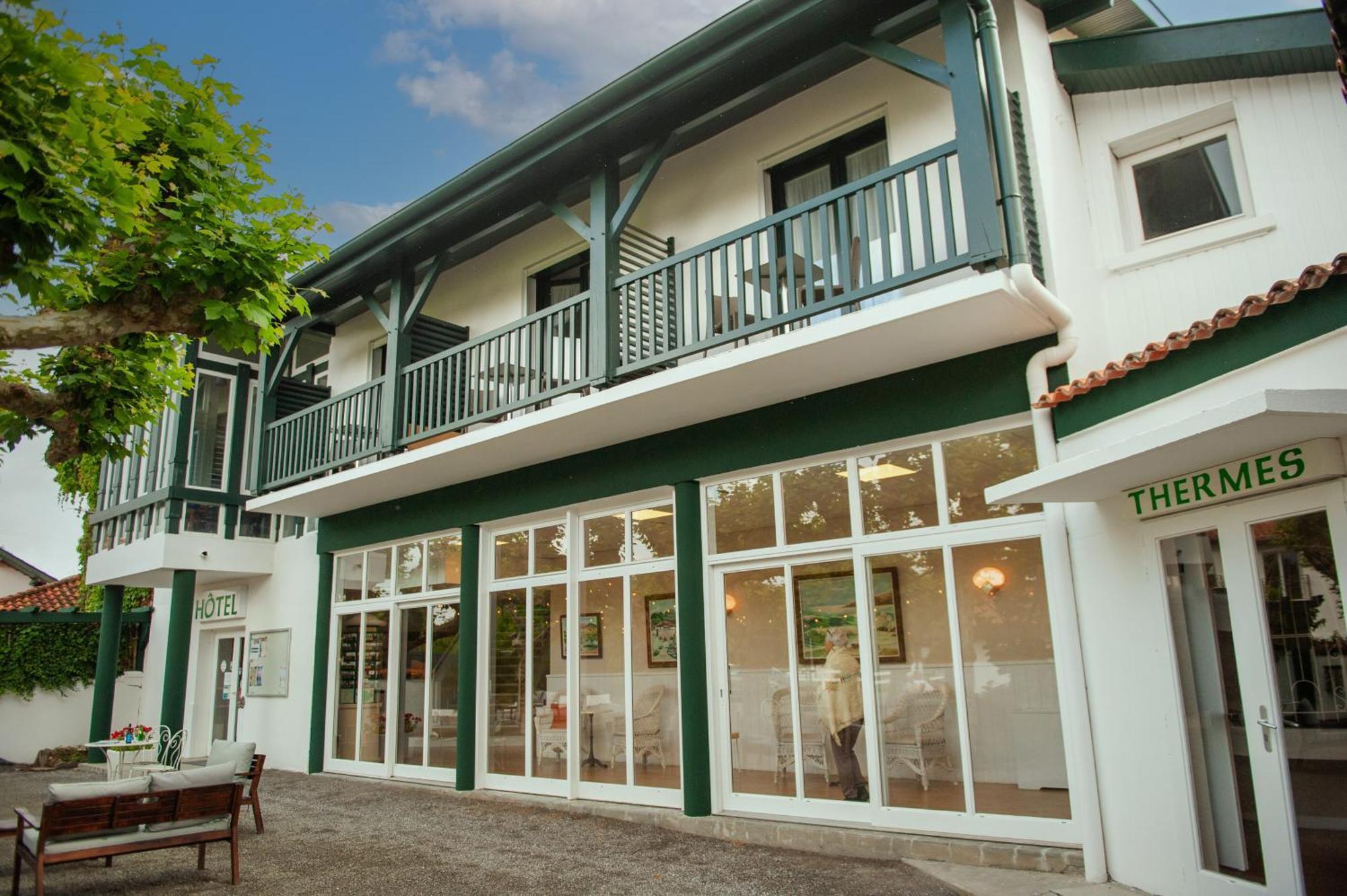 Logis Thermal Saubusse Екстериор снимка